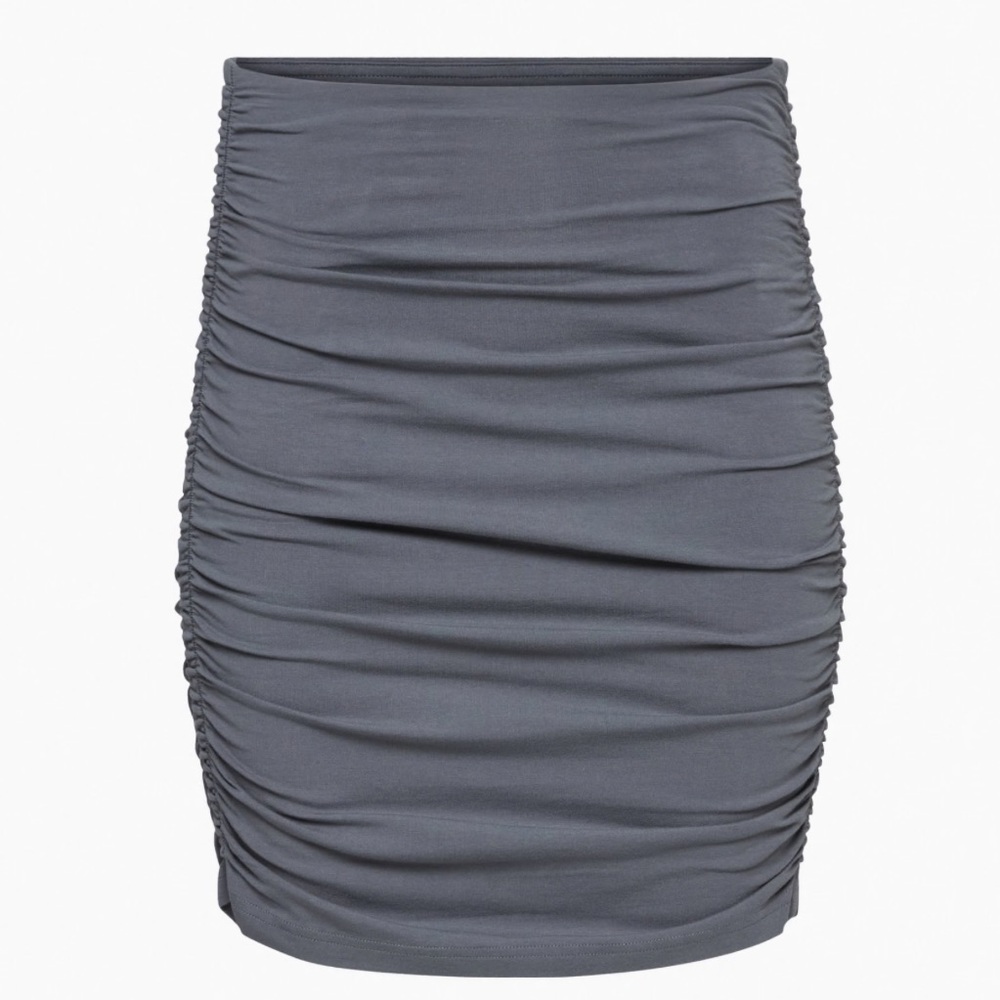 Aritzia Tna Chill Malibu mini skirt